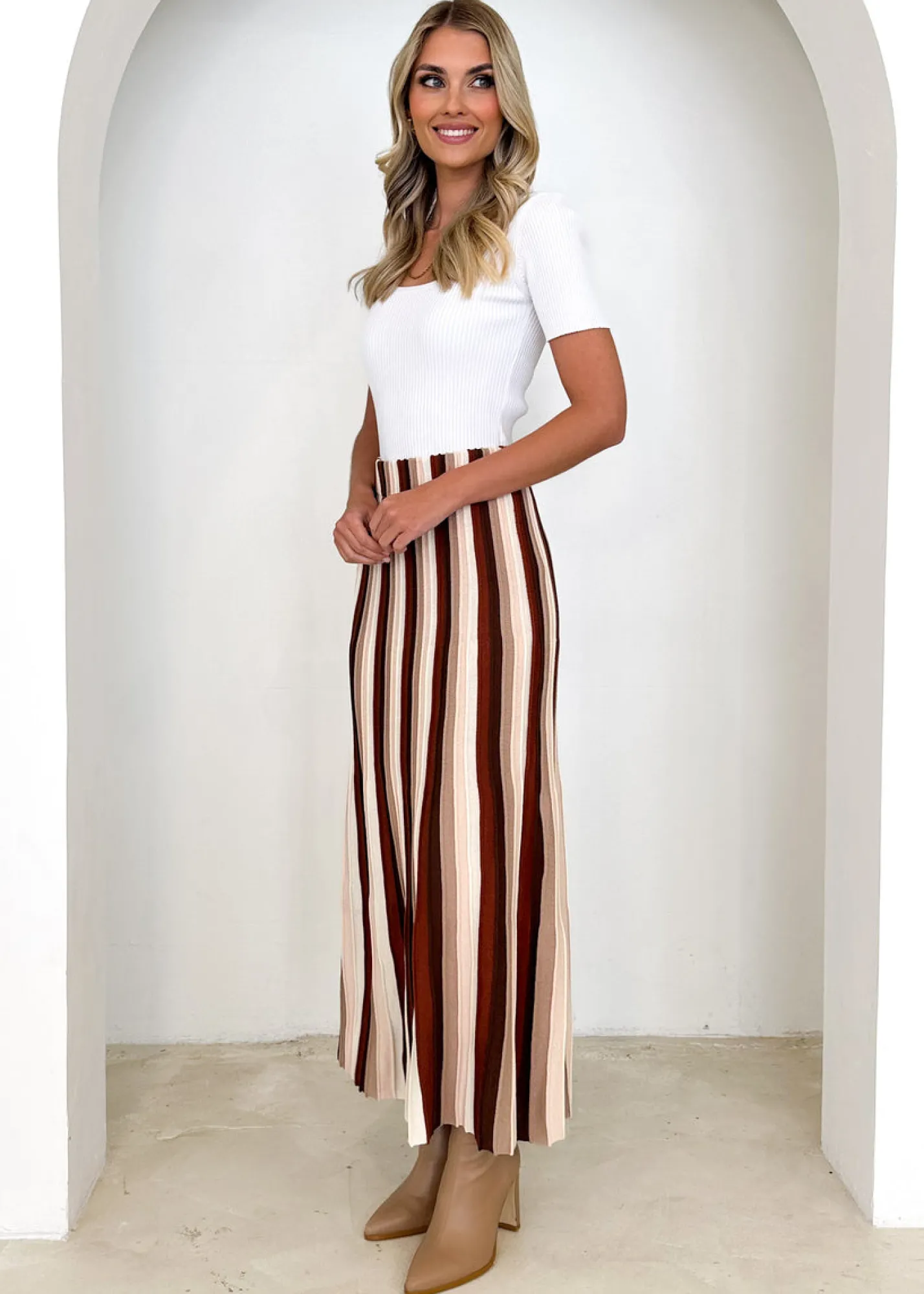 Women Gingham & Heels Knit Bottoms>Kylee Knit Midi Skirt