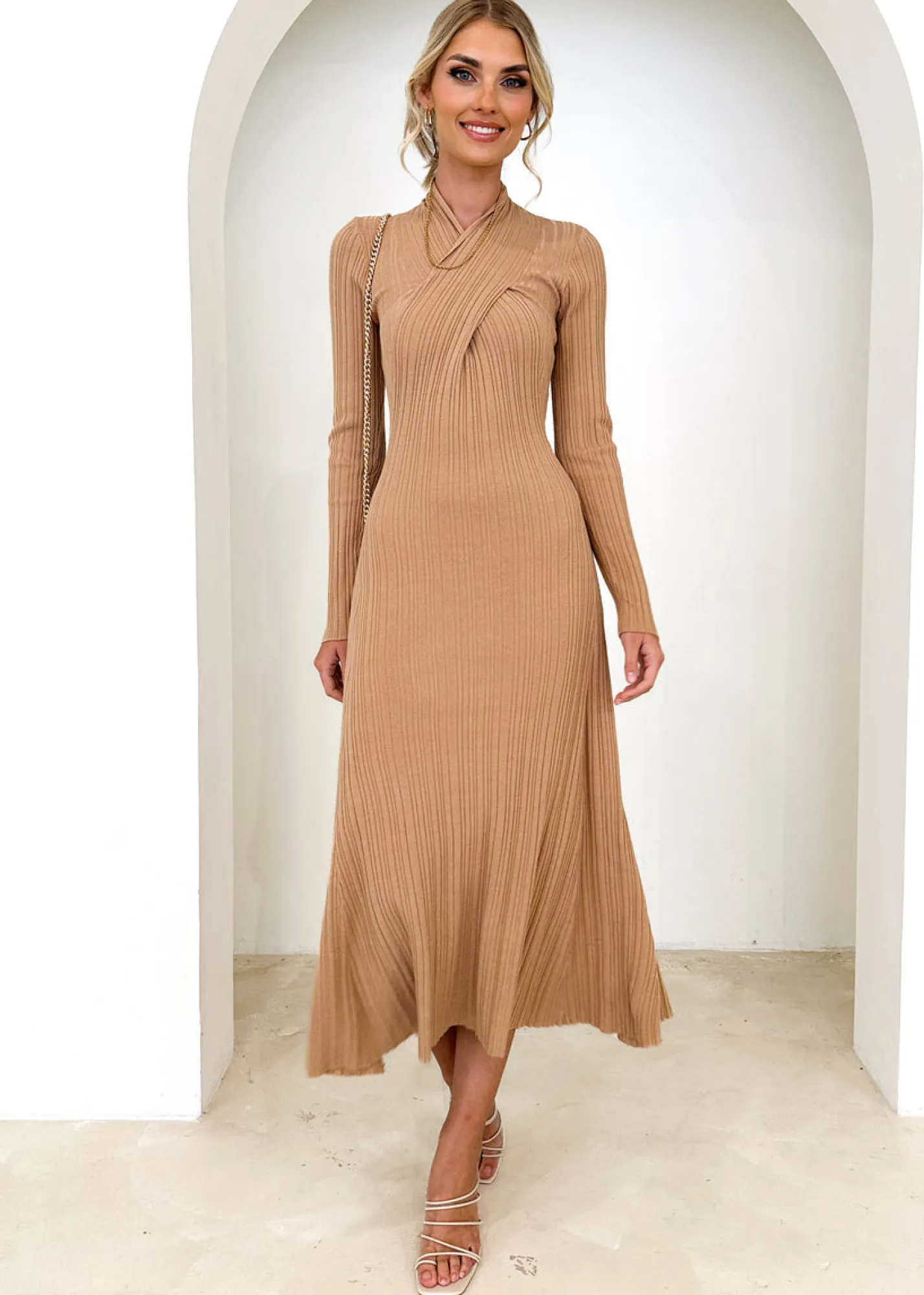 Women Gingham & Heels Knit Dresses>Lamont Knit Midi Dress