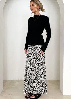 Women Gingham & Heels Knit Tops><noscript><img width=
