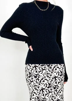 Women Gingham & Heels Knit Tops><noscript><img width=