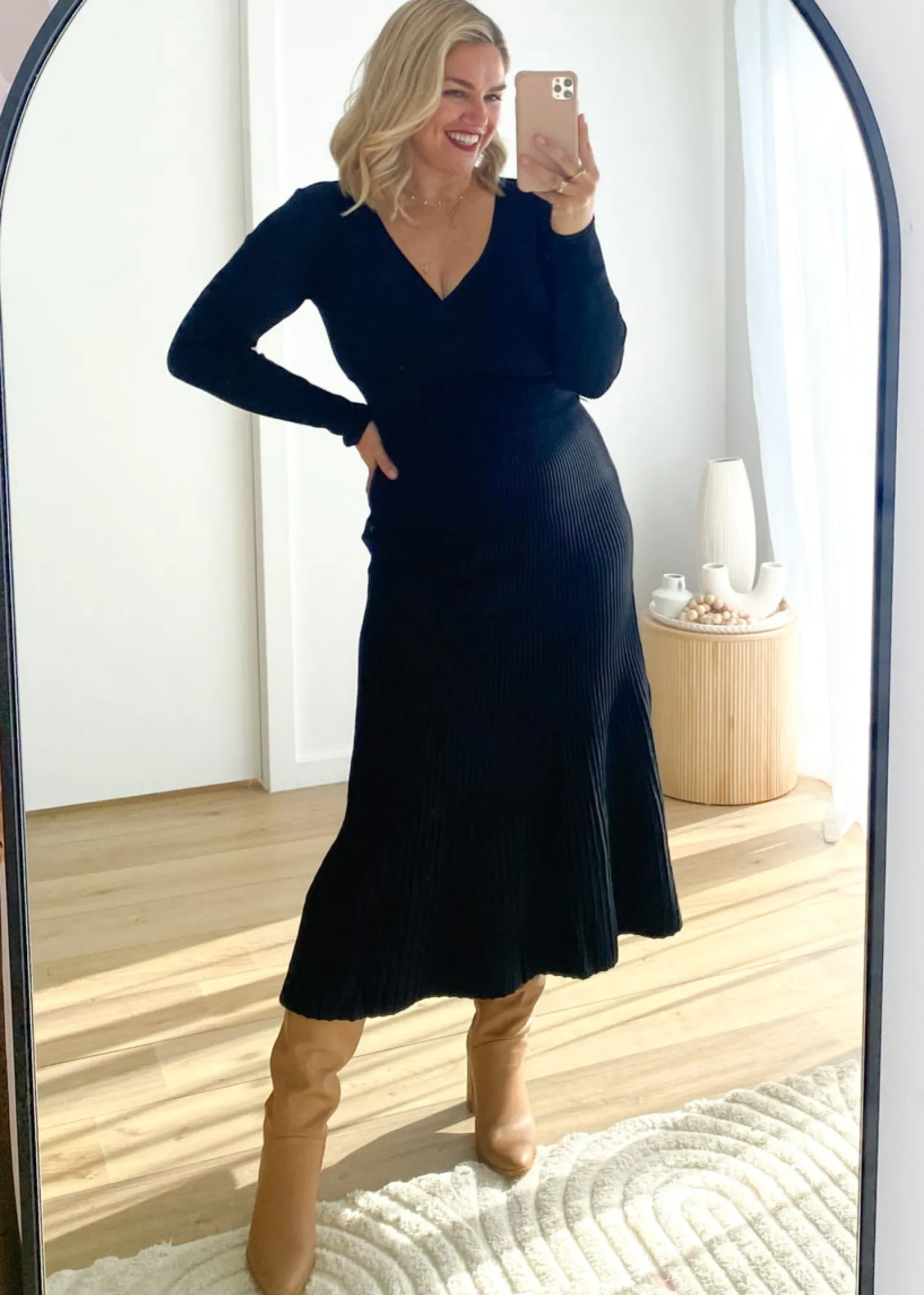 Women Gingham & Heels Knit Dresses>Larsah Knit Midi Dress