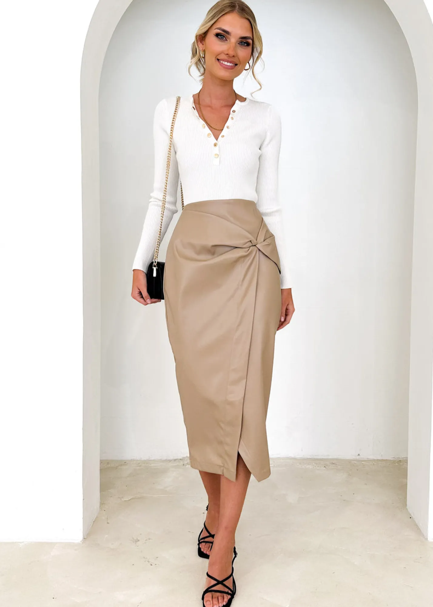 Women Gingham & Heels Skirts>Leeah Pu Midi Skirt