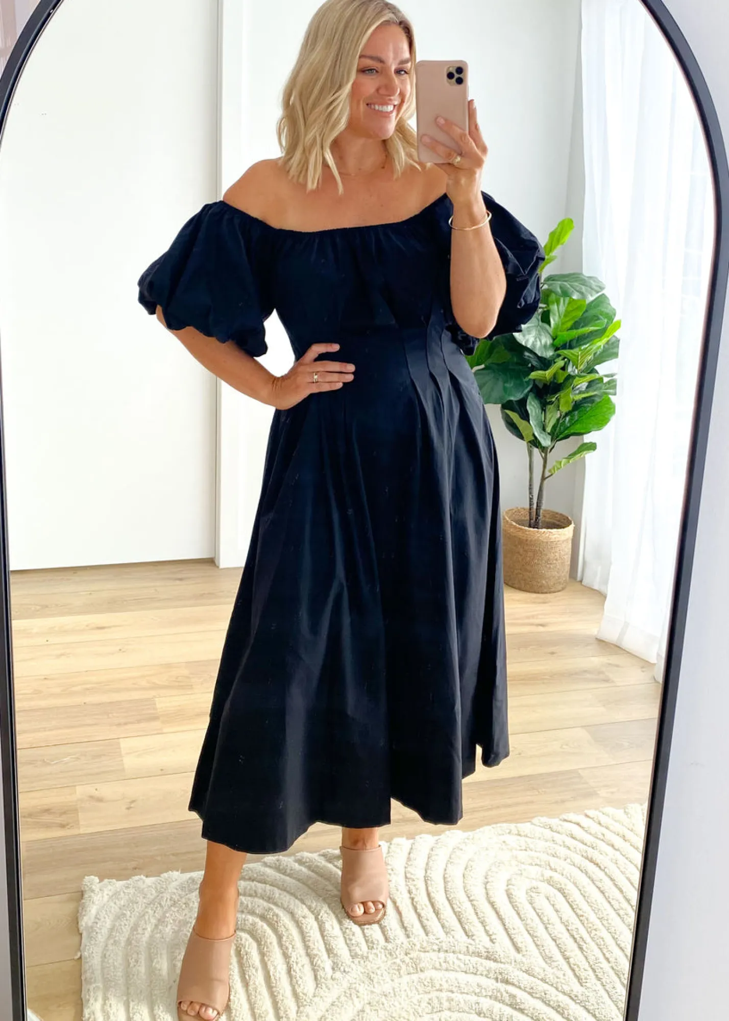 Women Gingham & Heels Maxi>Lessey Off Shoulder Maxi Dress