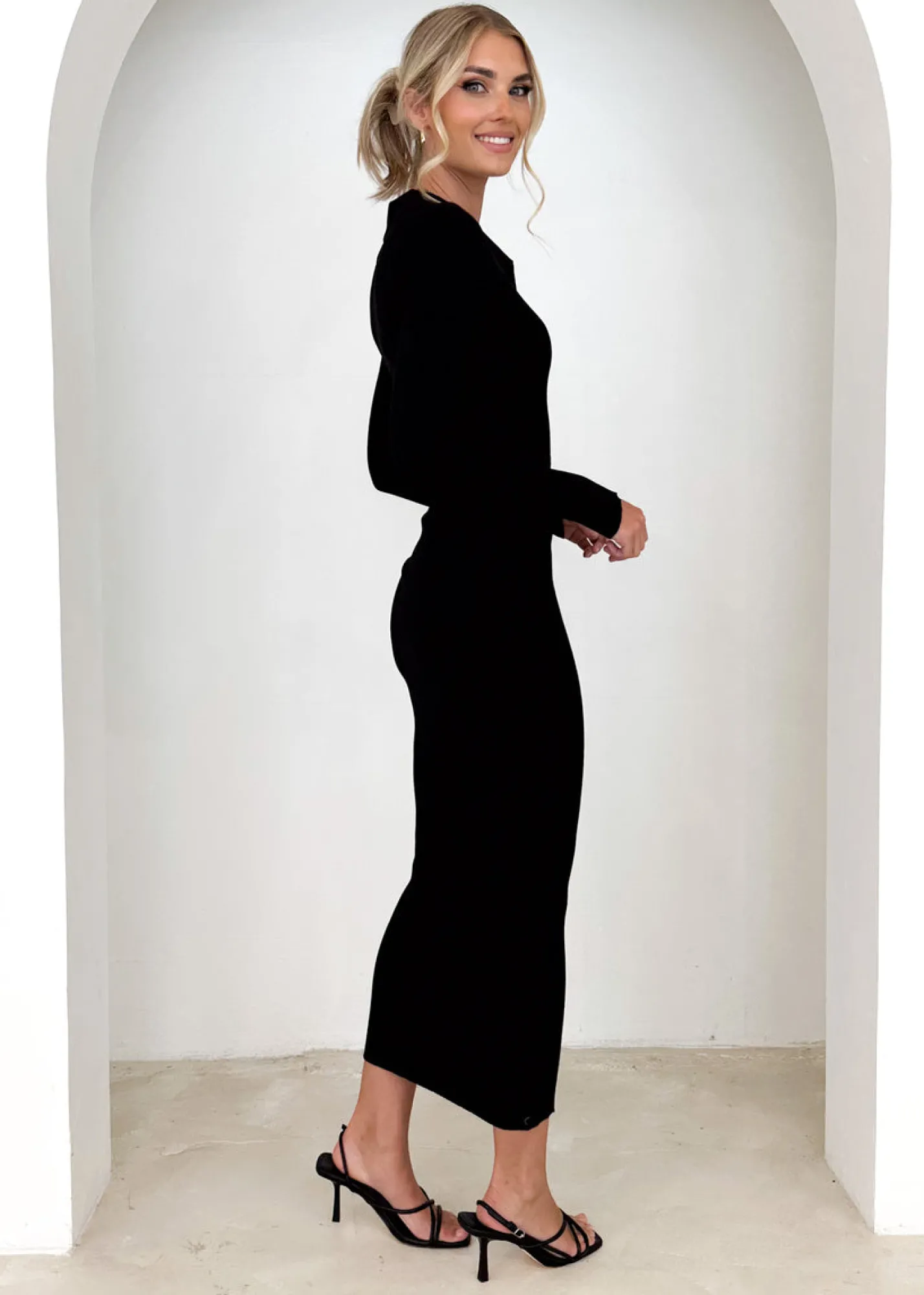 Women Gingham & Heels Knit Dresses>Linnie Knit Midi Dress