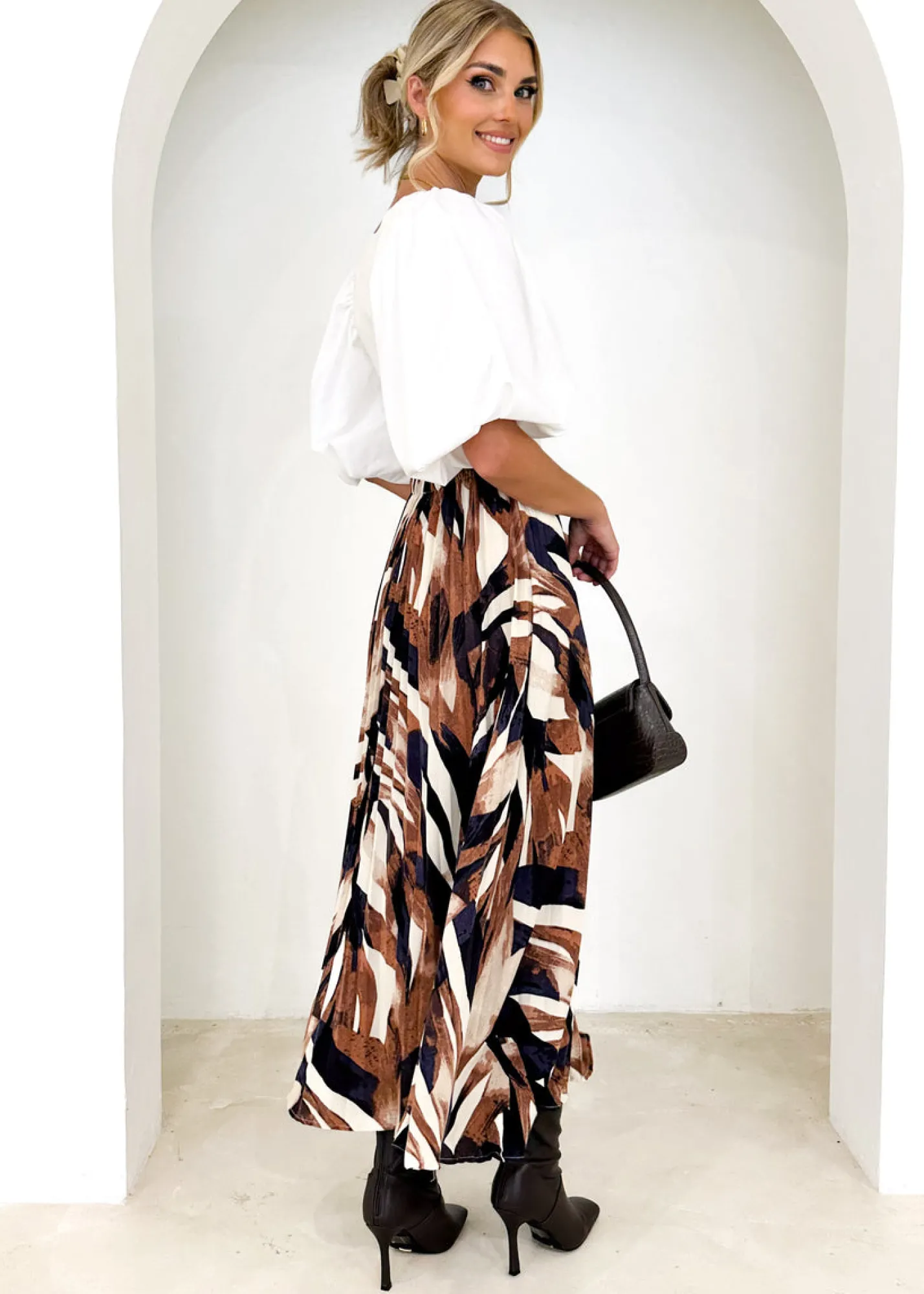 Women Gingham & Heels Skirts>Livvy Midi Skirt