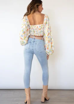 Women Gingham & Heels Crops><noscript><img width=