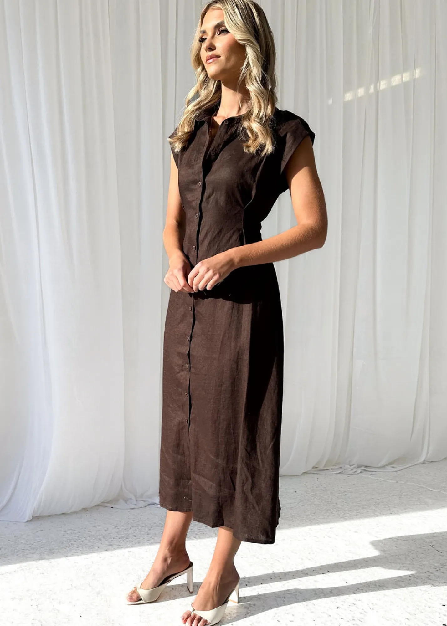 Women Gingham & Heels Midi>Makari Linen Midi Dress