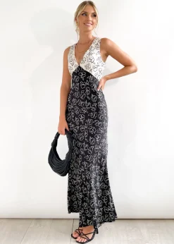 Women Gingham & Heels Maxi><noscript><img width=