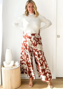 Women Gingham & Heels Knit Tops><noscript><img width=