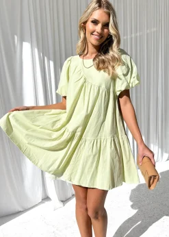 Women Gingham & Heels Short><noscript><img width=