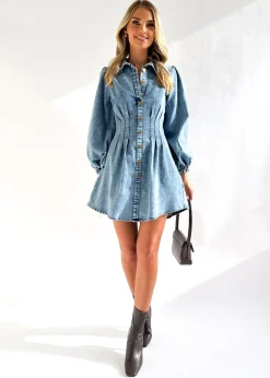 Women Gingham & Heels Short><noscript><img width=