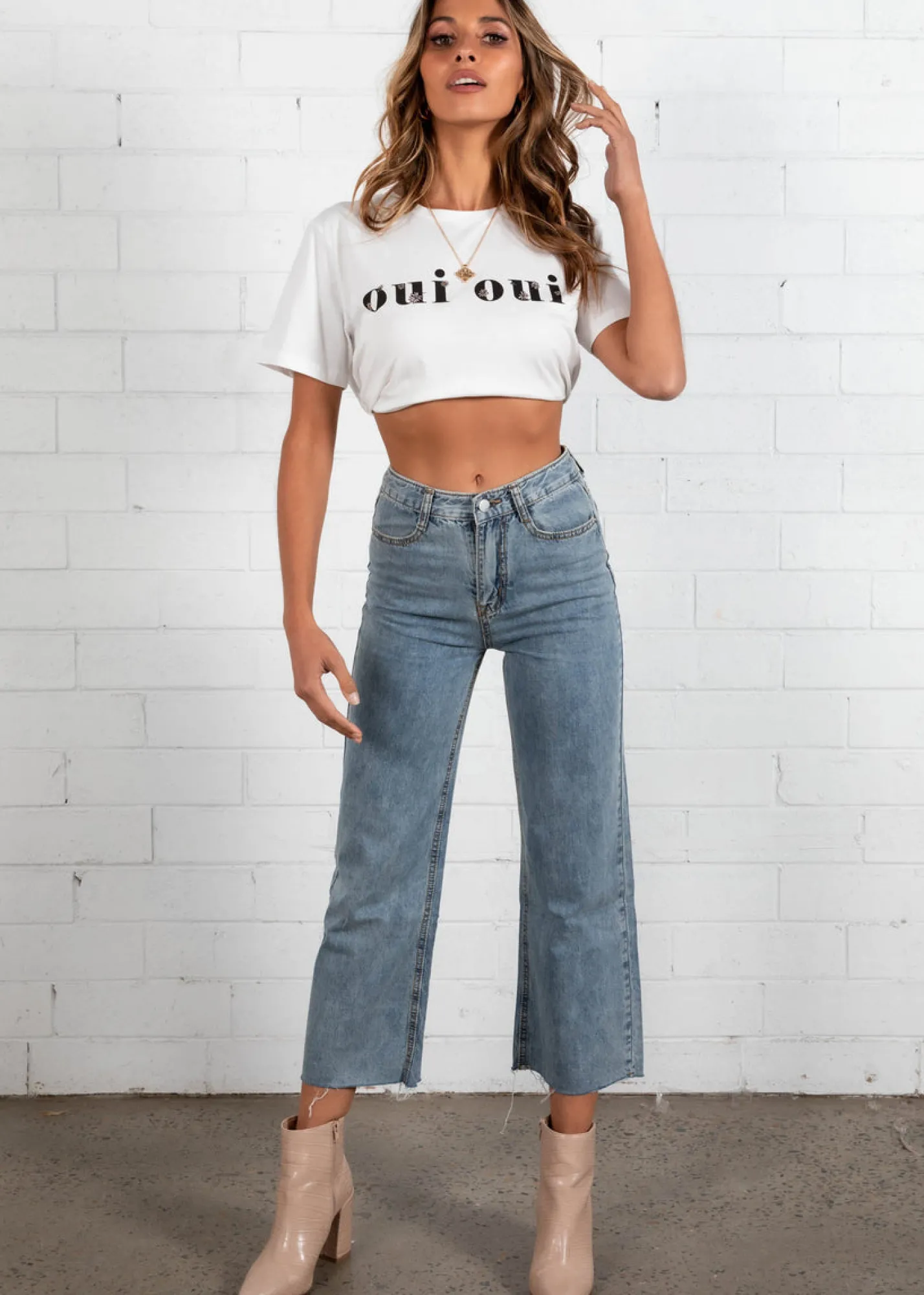 Women Gingham & Heels Basic Tops>Oui Oui Tee