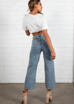 Women Gingham & Heels Basic Tops><noscript><img width=