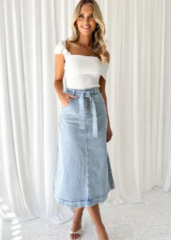Women Gingham & Heels Skirts><noscript><img width=