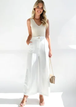 Women Gingham & Heels Pants><noscript><img width=