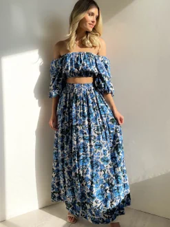 Women Gingham & Heels Crops>Rosiah Off Shoulder Crop