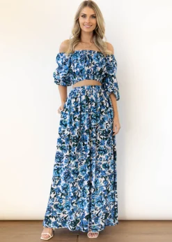 Women Gingham & Heels Crops><noscript><img width=