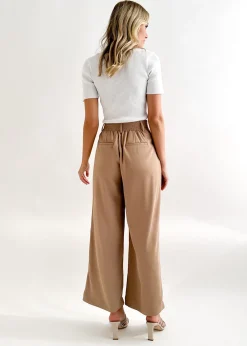 Women Gingham & Heels Pants><noscript><img width=