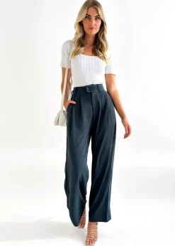 Women Gingham & Heels Pants><noscript><img width=