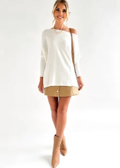 Women Gingham & Heels Basic Tops><noscript><img width=