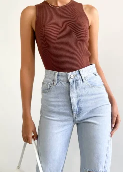 Women Gingham & Heels Jeans><noscript><img width=