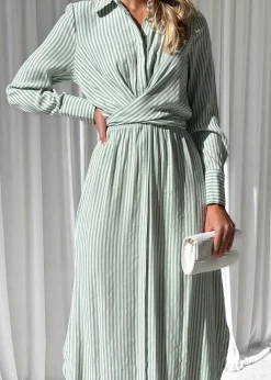 Women Gingham & Heels Midi><noscript><img width=