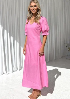 Women Gingham & Heels Midi><noscript><img width=