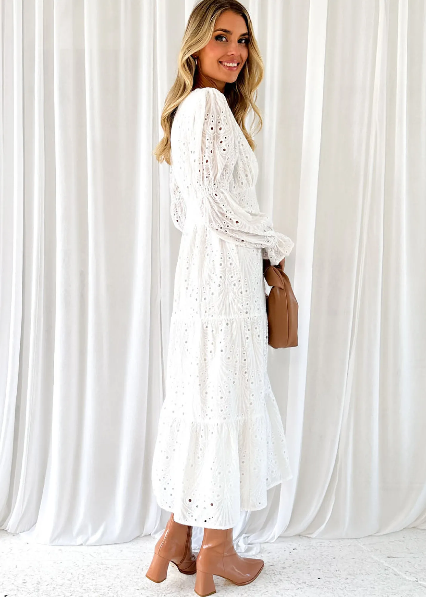 Women Gingham & Heels Maxi>Shamrine Anglaise Maxi Dress