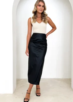 Women Gingham & Heels Skirts><noscript><img width=