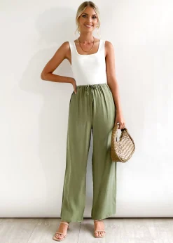 Women Gingham & Heels Pants><noscript><img width=