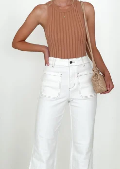 Women Gingham & Heels Jeans><noscript><img width=