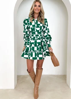 Women Gingham & Heels Short><noscript><img width=