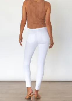 Women Gingham & Heels Jeans><noscript><img width=