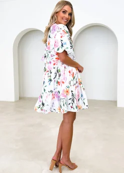Women Gingham & Heels Short><noscript><img width=