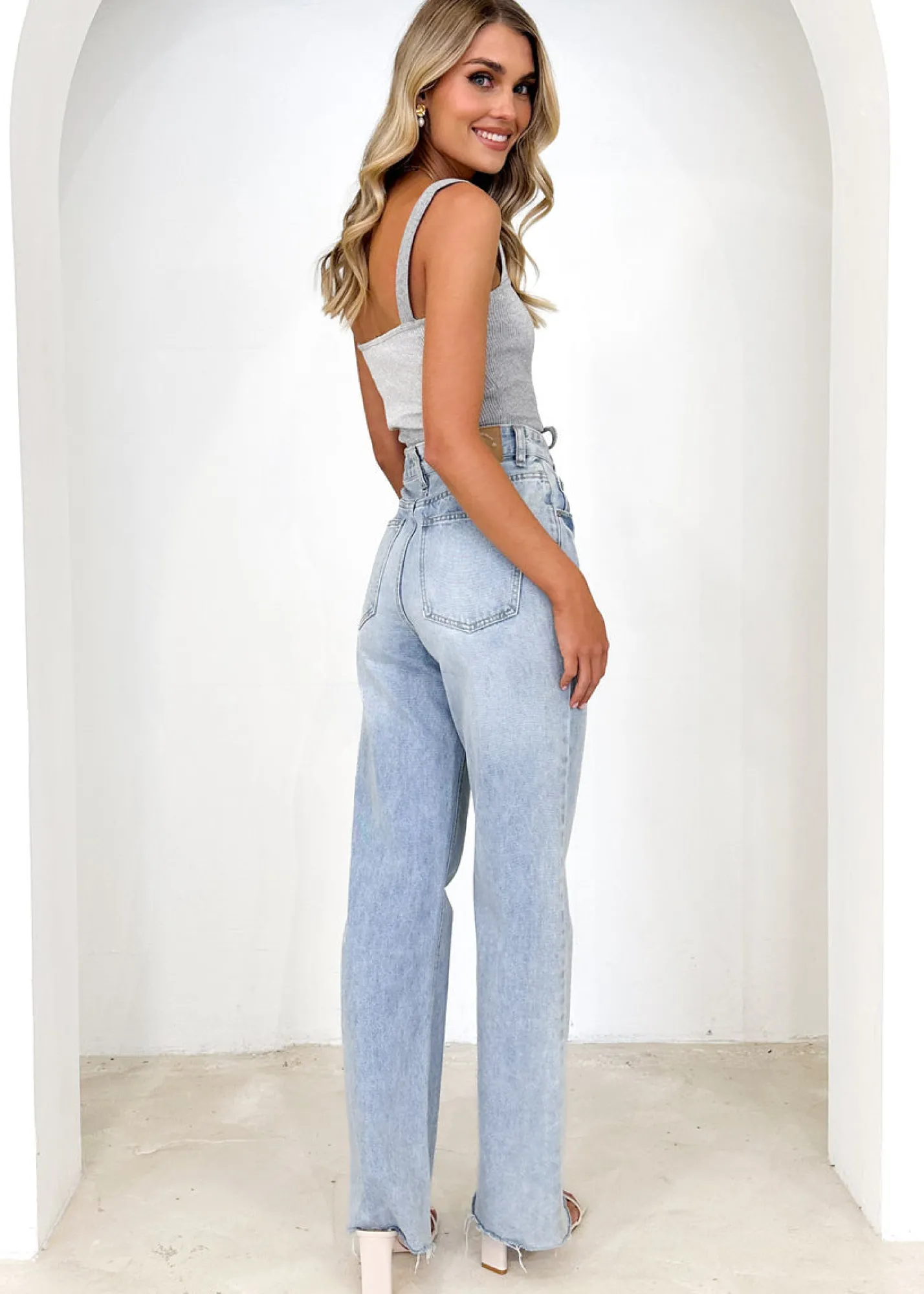 Women Gingham & Heels Crops>Tarlo Knit Crop