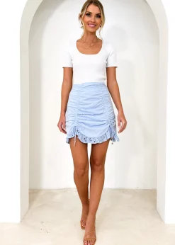Women Gingham & Heels Skirts><noscript><img width=