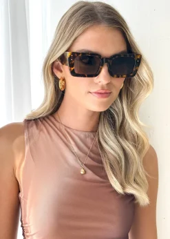 Women Gingham & Heels Sunglasses>The Candice Sunglasses