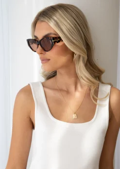 Women Gingham & Heels Sunglasses><noscript><img width=