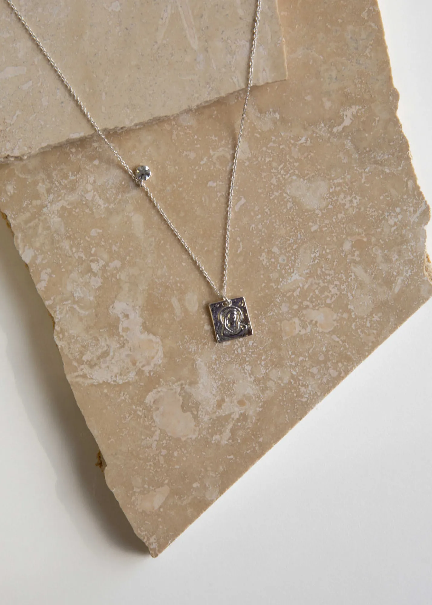 Women Gingham & Heels Jewellery>Theta Charm Necklace