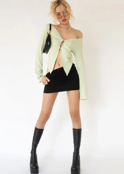 Women Gingham & Heels Crops><noscript><img width=