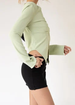 Women Gingham & Heels Crops><noscript><img width=