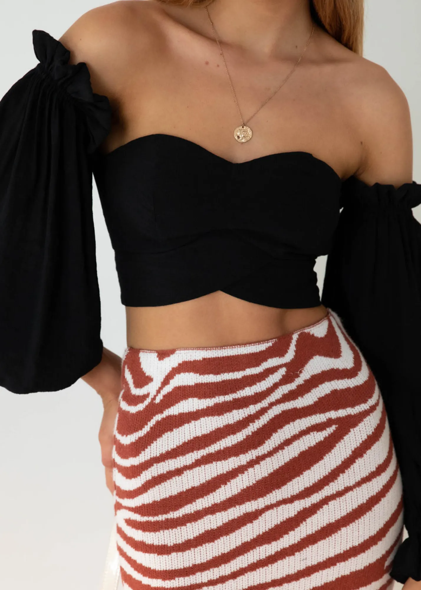 Women Gingham & Heels Crops>Touching The Ground Crop