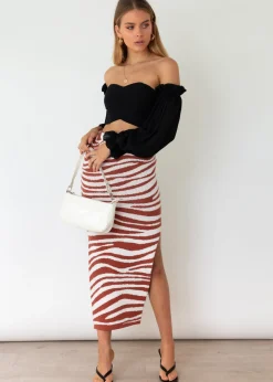 Women Gingham & Heels Crops><noscript><img width=
