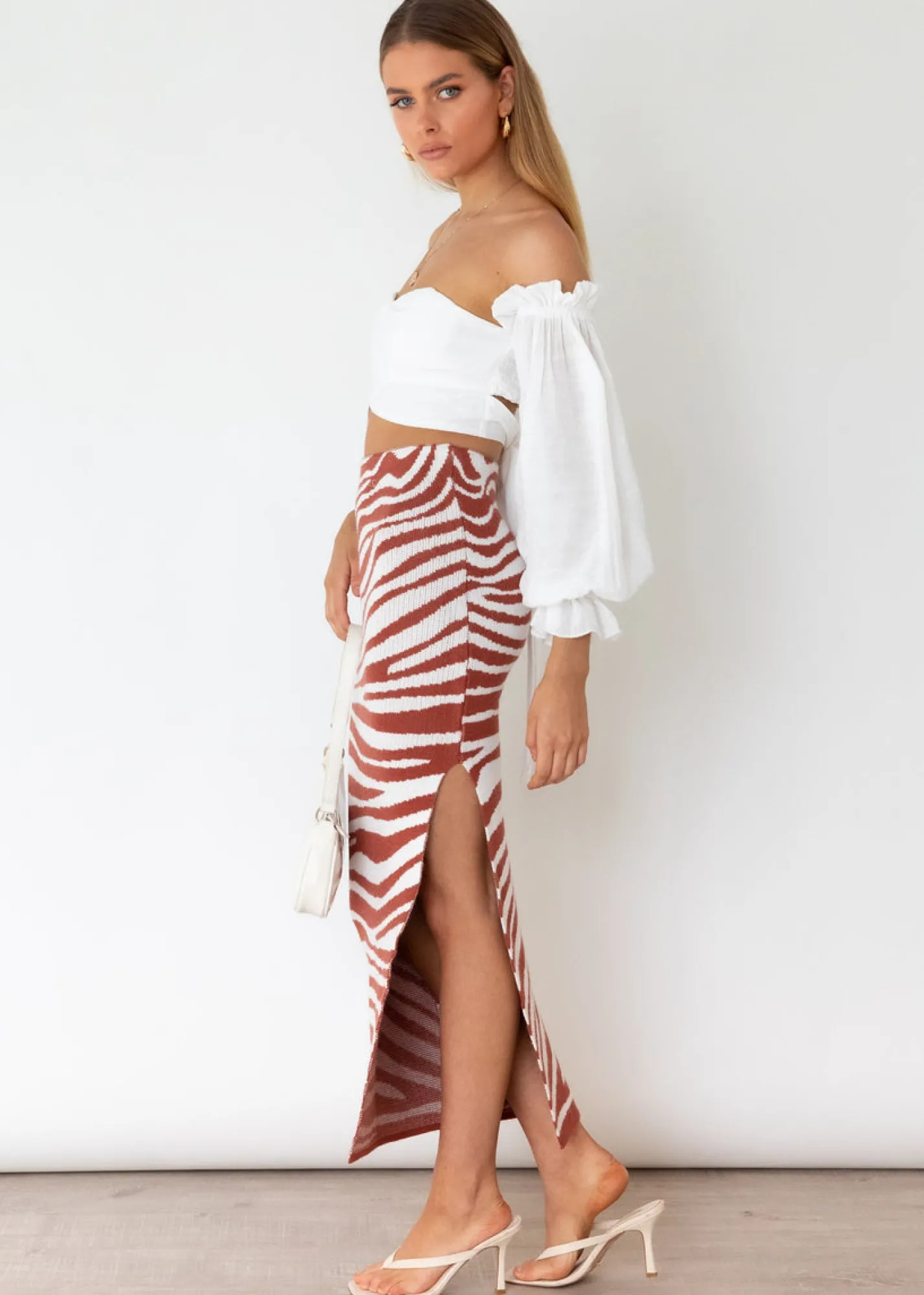 Women Gingham & Heels Crops>Touching The Ground Crop