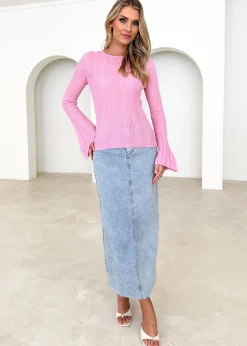 Women Gingham & Heels Basic Tops><noscript><img width=