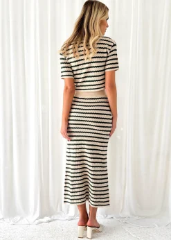 Women Gingham & Heels Skirts><noscript><img width=