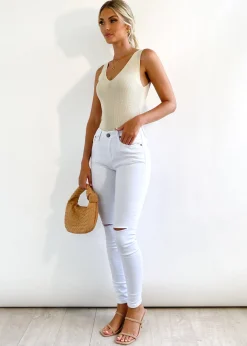 Women Gingham & Heels Jeans><noscript><img width=