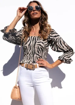 Women Gingham & Heels Blouses><noscript><img width=